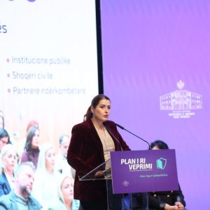 Planveprimi për sigurinë në shkolla - Ministrja Manastirliu